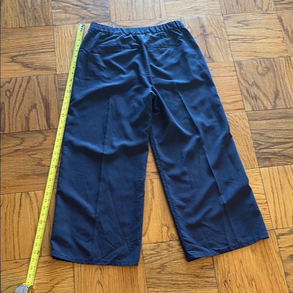 J. Jill Navy Stylish Navy Cropped Pants – Size S (Fits Like M) - Picture 5 of 10